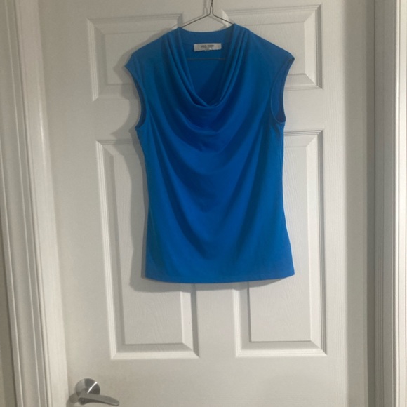 Jones Studio Tops - Jones Studio Separates Solid Blue Top, Size S